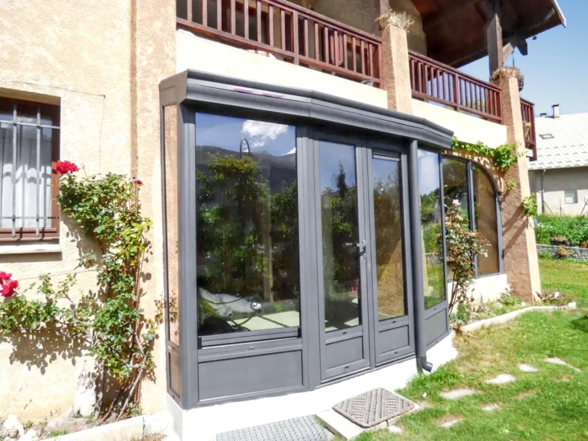 Appartement Paisible A Saint-Crepin Avec Vue Sur La Montagne Exteriör bild
